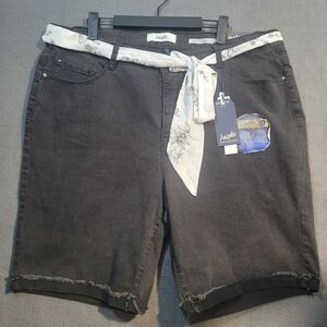 Angels Forever Bermuda‎ Shorts Women's  Size 20W   NWT Black